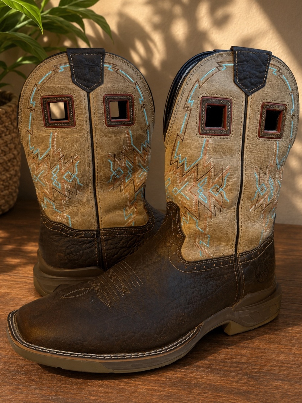 Double H Clem DH5361 Men’s 10.5 2E Wide Square Toe Leather Work Boots